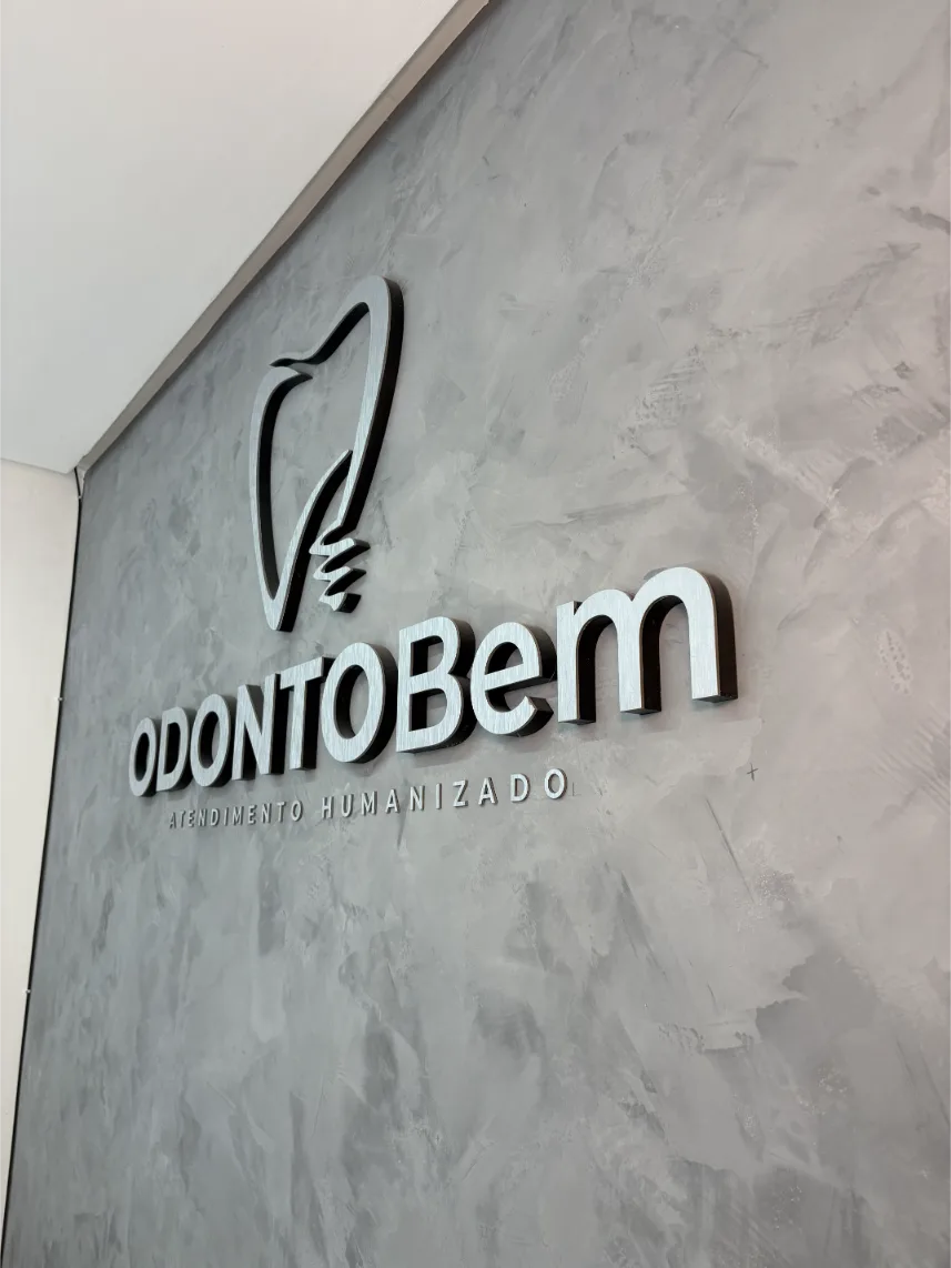 logo na parede (1)